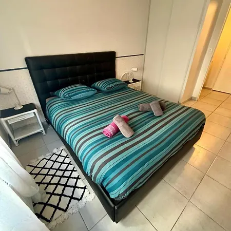 3 Chambres, Metro Tram A 50 M, Double Parking Prive ! Vaulx-en-Velin Exterior photo